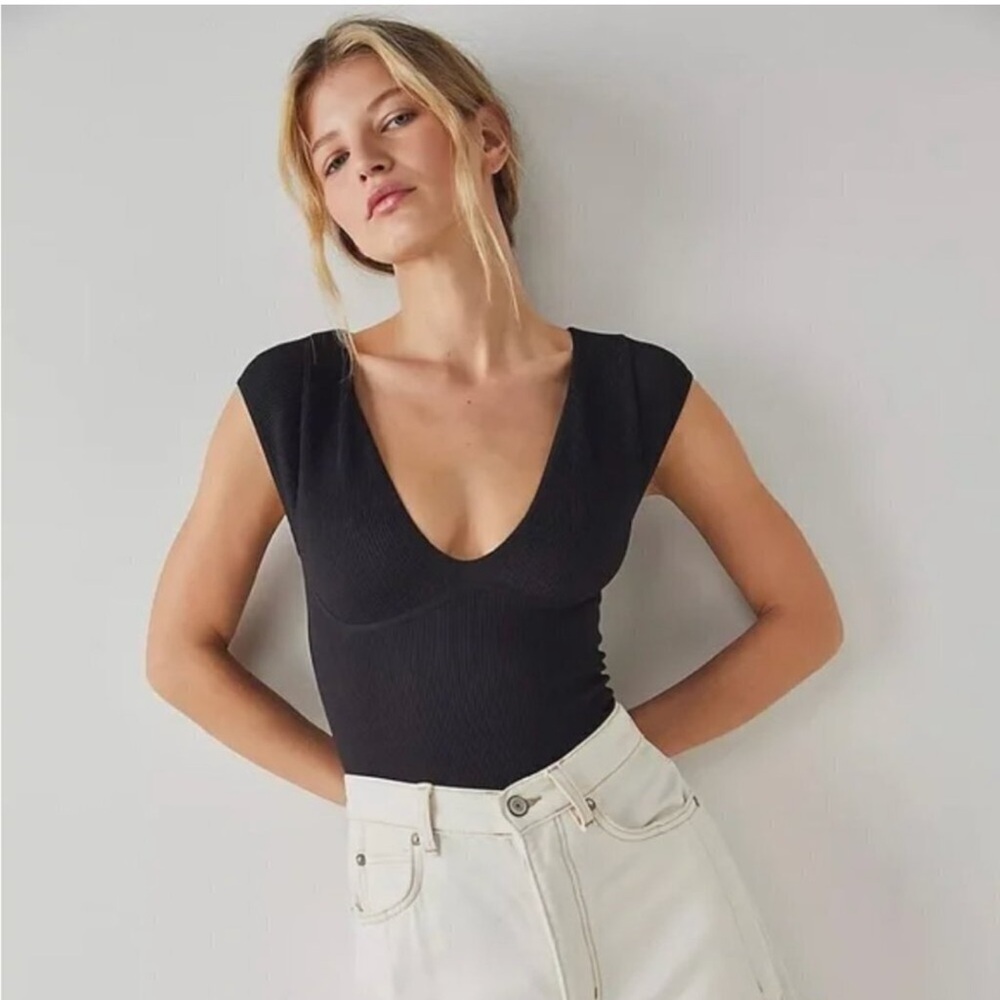 Intimately Free People Meg Seamless Ribbed Bodysuit Black Sz XS/S